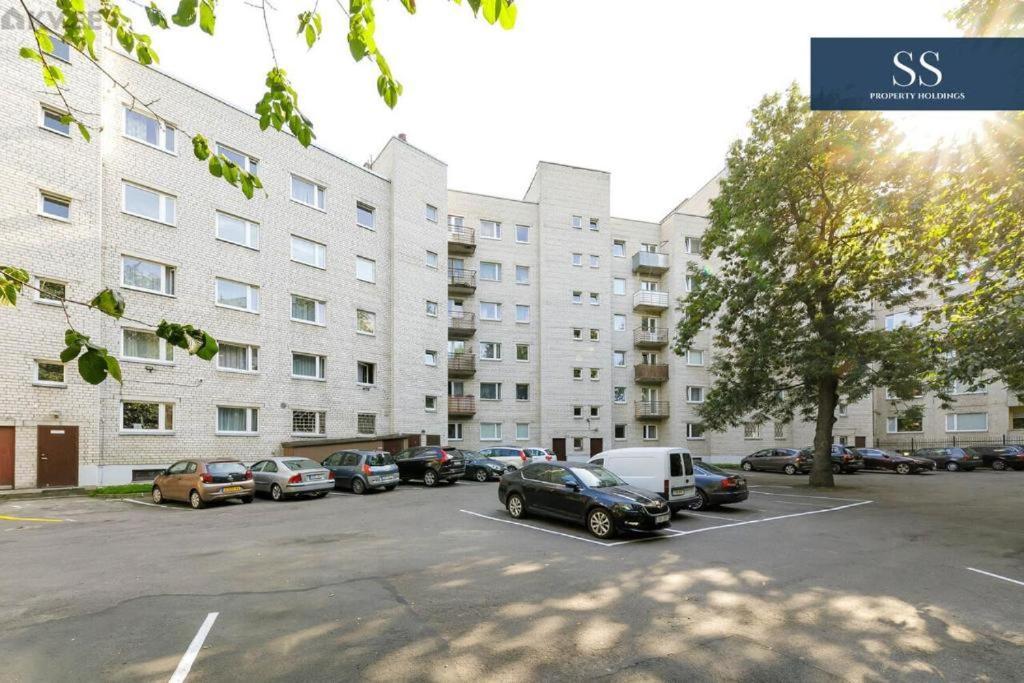 Bright Apartment Near Bus Statioon Tallinn Exterior photo