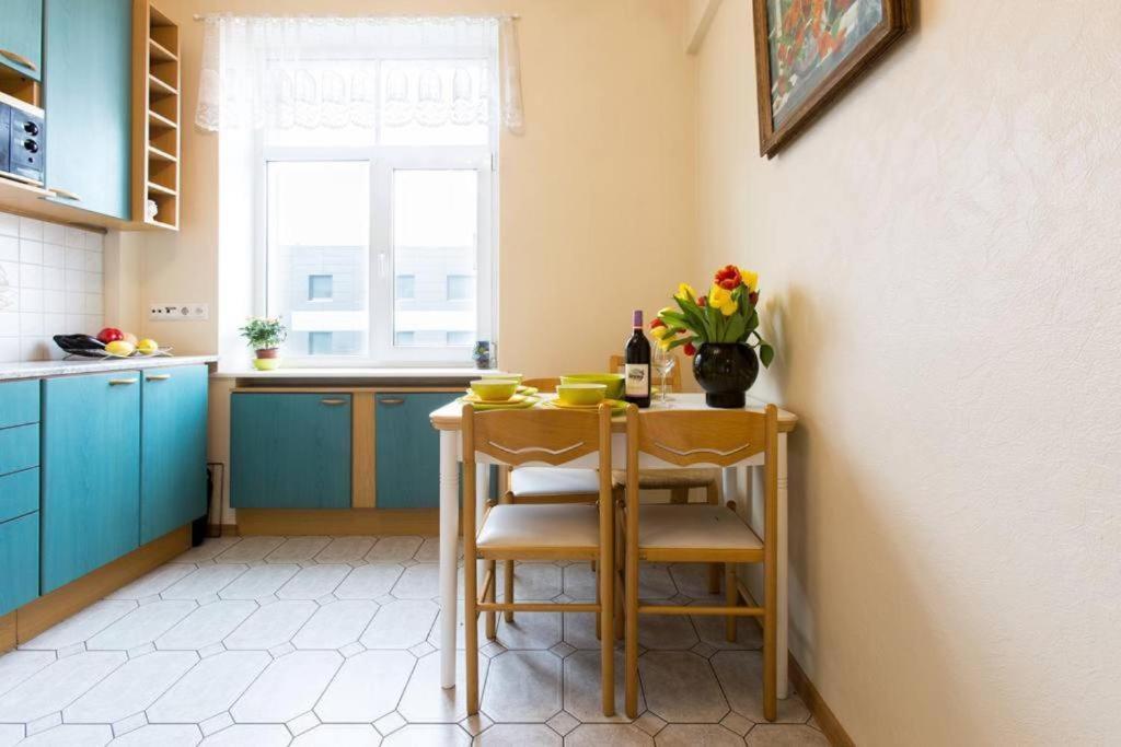 Bright Apartment Near Bus Statioon Tallinn Exterior photo